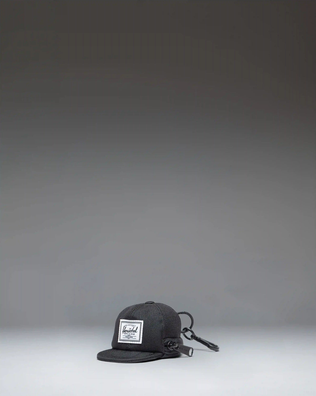 Sylas Classic Cap Bag Charm